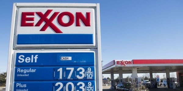 Американская ExxonMobil решила из-за санкций выйти из совместных проектов с «Роснефтью», стокгольмский арбитраж обязал «Газпром» выплатить неустойку «Нафтогазу Украины» – дайджест FO