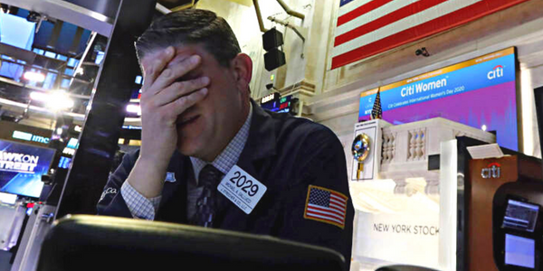 Уолл-стрит прогнозирует дальнейшее падение S&P 500