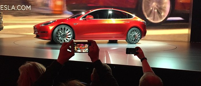 Tesla Motors представила массовый электрокар