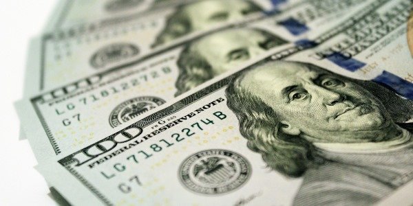 Доллар приближается к важному рубежу 