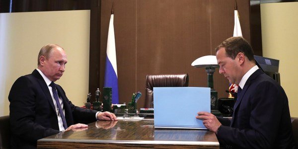 Медведев предложил Путину новый состав Правительства