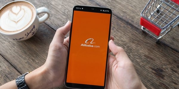 В чем причина очередной волны роста акций Alibaba