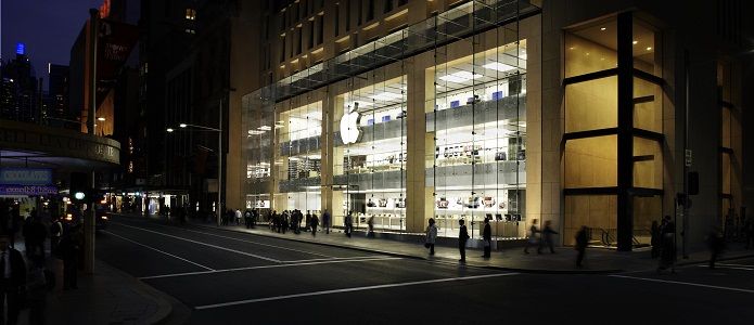 Руководители Apple начали избавляться от акций компании до старта продаж iPhone 6