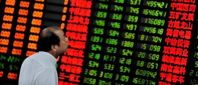 Обвал рынка заставил Китай сменить главу биржевого регулятора
