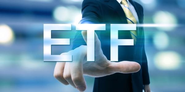 Мосбиржа работает с ЦБ над «отечественными» ETF на российские активы 