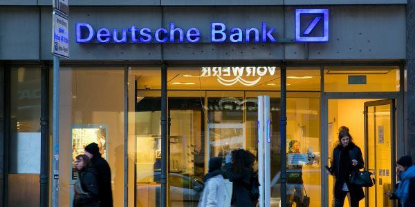 Глава ВТБ задумался о покупке доли Deutsche Bank