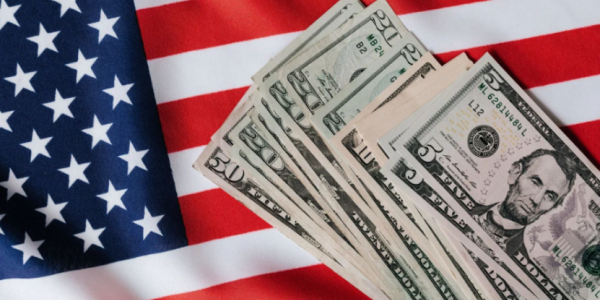 США достигли потолка госдолга. Что это значит?