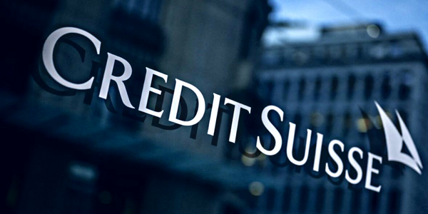 «Слишком велик, чтобы быть спасенным в случае краха»: что происходит с Credit Suisse