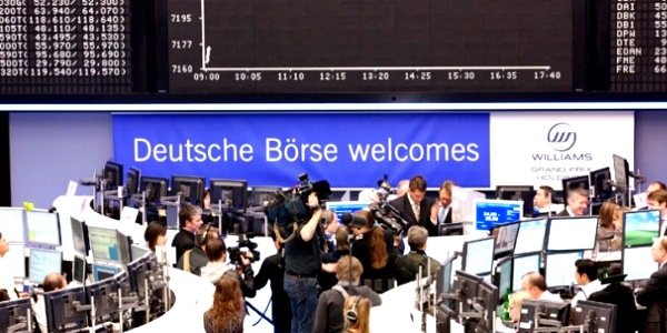 Все руководство Deutsche Börse проверяют на предмет надежности