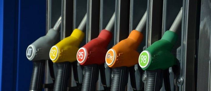 Цены на бензин в РФ выросли на 0,2%