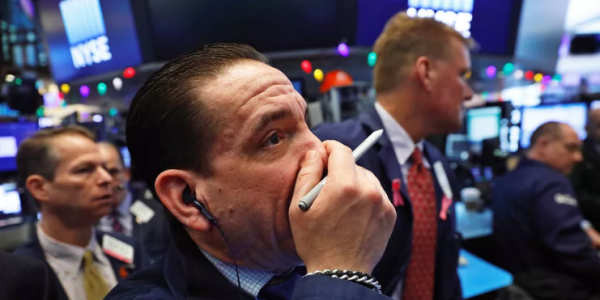 Уолл-стрит приостановила торги из-за внезапного падения индекса S&P500