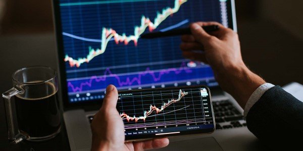 Какие недостатки у работы по тренду