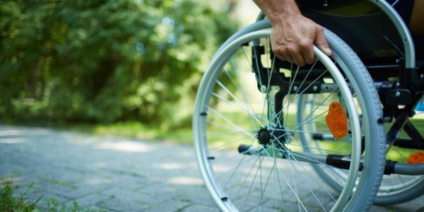 ЦБ рекомендовал финансовым организациям научиться обслуживать инвалидов