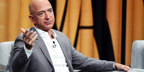 4 самых смелых бизнес-решения главы Amazon Джеффа Безоса