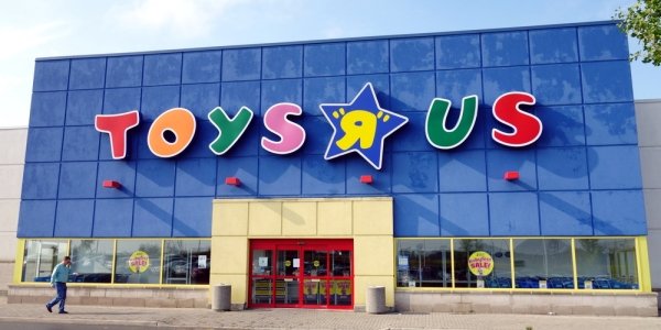 Розничная сеть Toys R Us: на грани банкротства, которого не будет