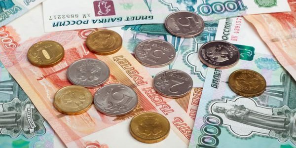 Экспортеры и выходные в США и Великобритании укрепят рубль