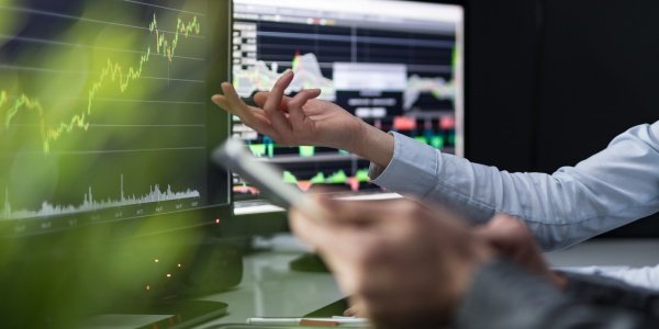 Чем розничные инвесторы удивили Deutsche Bank