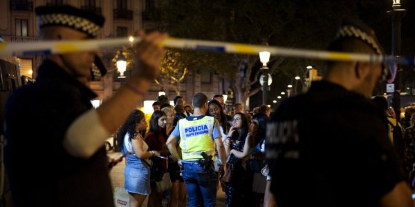 Террористы атаковали Испанию, объединение «Открытия» и «Росгосстраха»: дайджест FO