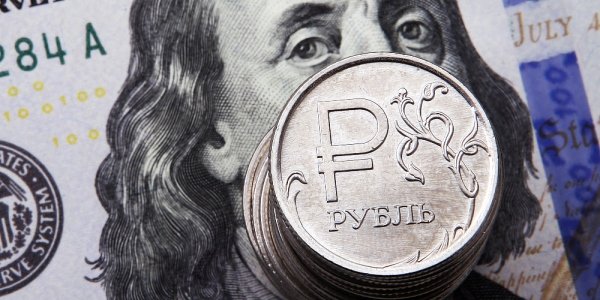 Рубль приободрился в отсутствие новых санкций