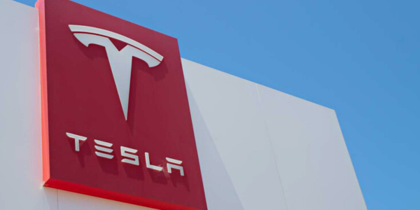 Tesla готовится к росту: что станет драйвером восходящего тренда