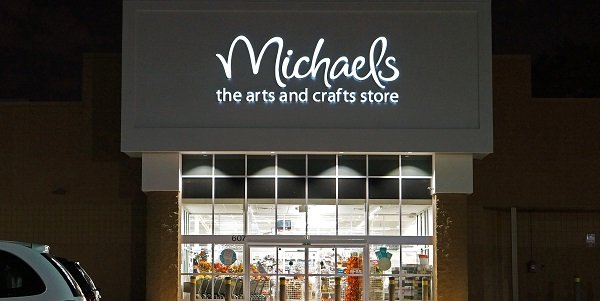 Какие новости взвинтили котировки  Michaels Companies на 32,9%