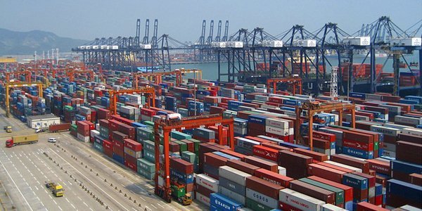 С какими последствиями столкнется весь мир из-за серьезных задержек в работе портов Китая