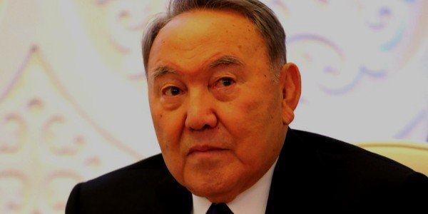 Президент Казахстана Нурсултан Назарбаев решил уйти в отставку, обыски у крупнейшего топливного трейдера России – дайджест FO