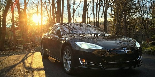 Почему акции Tesla Motors будут расти – с SolarCity или без него