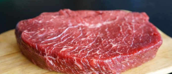 Россия резко ограничила поставки мяса из Бразилии