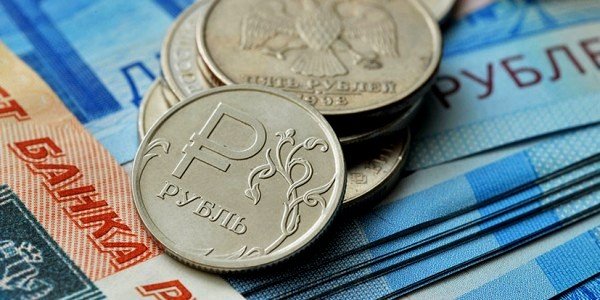 За июль рубль подешевел к доллару на 4,2% и к евро – на 8,7%, золото продолжает дорожать, в России появится конкурент Tesla – дайджест Fomag.ru