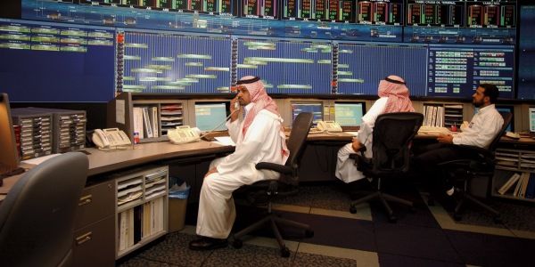 Саудовская Аравия сократит добычу нефти ради предстоящего IPO