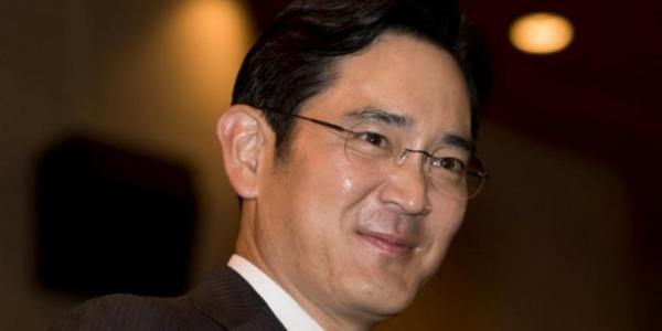 Котировки Samsung снижаются из-за ареста фактического главы компании