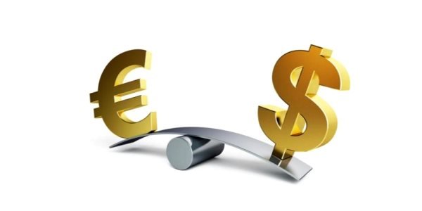 Покупать валюту от одного доллара или евро теперь можно будет на Мосбирже