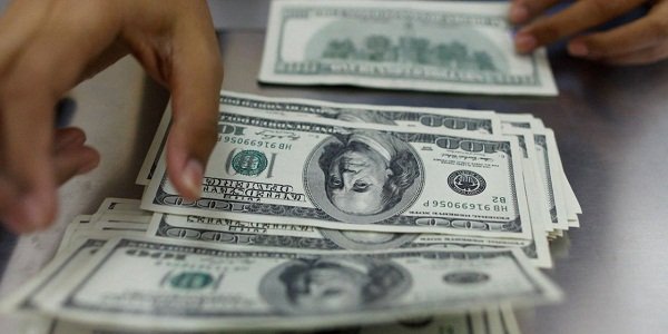 Как сокращение покупок долларов Минфином скажется на рубле