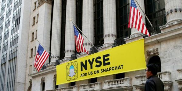 Акции Snapchat опустились ниже цены размещения