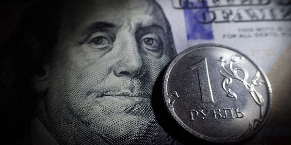 США топят рубль новыми санкциями