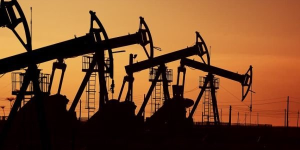 Что поможет нефти закрепиться выше $63 за баррель