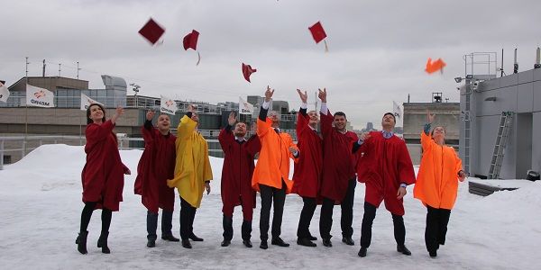 Сотрудники «ФИНАМа» получили дипломы MBA