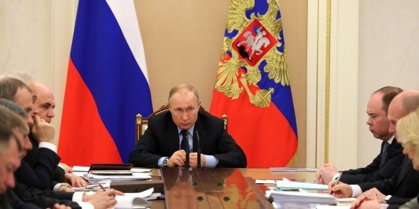Путин о предстоящей нерабочей неделе, в США одобрили поддержку экономики на $2 трлн – дайджест FO