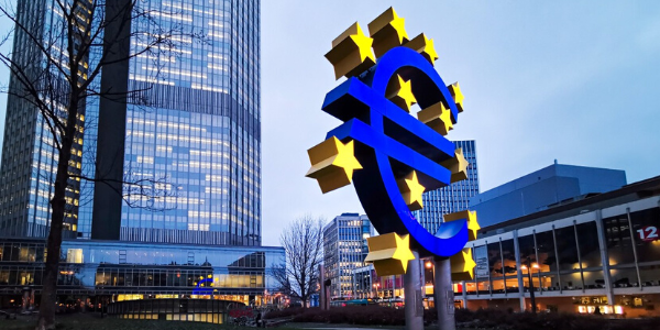 ЕЦБ повысил ключевую ставку впервые за 11 лет