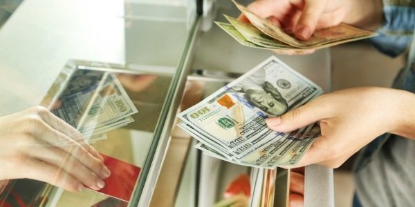 Почему обмен валюты через Мосбиржу может перестать работать